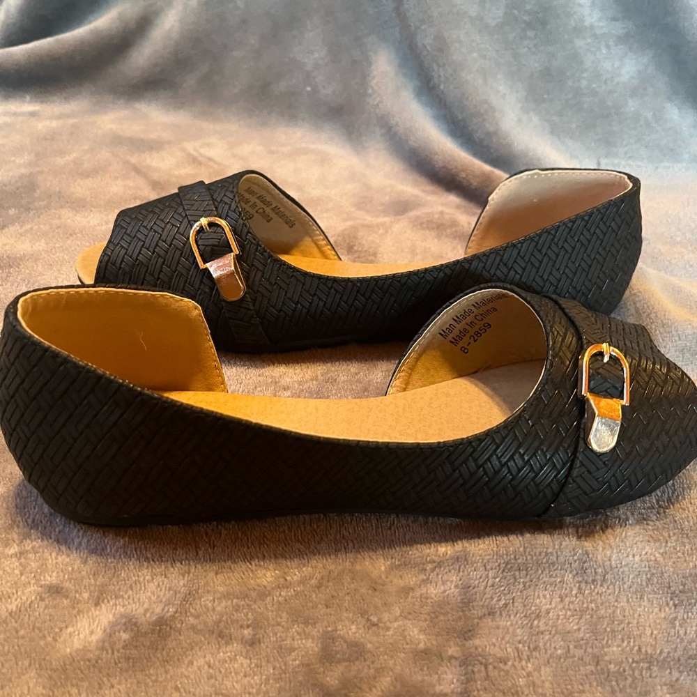 Flats - Picture 3 of 3